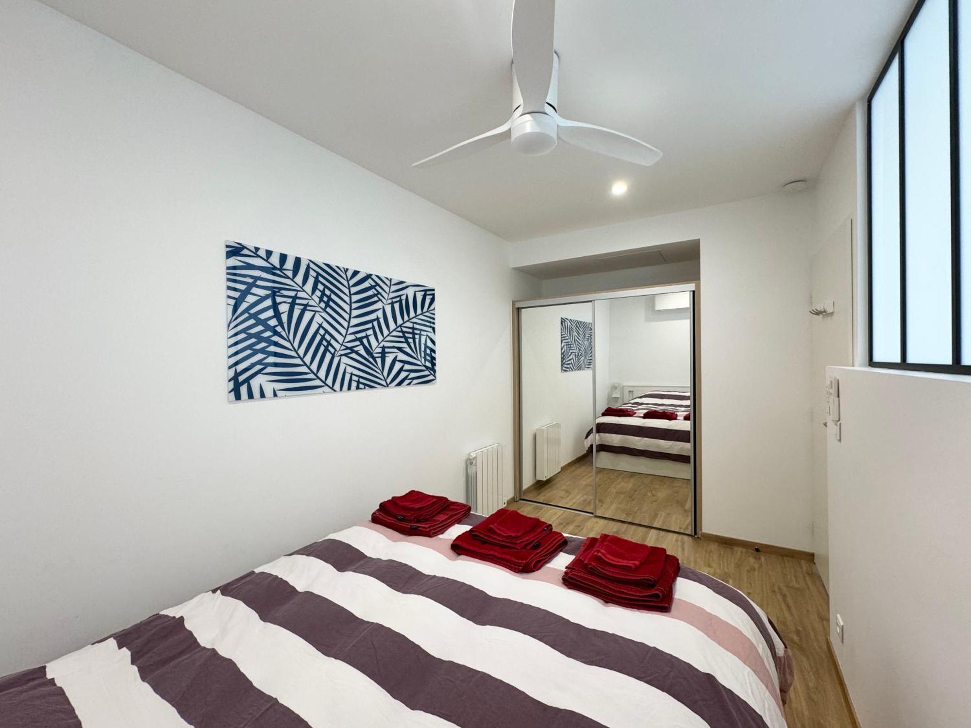 Appartement 1Ch Avec Terrasse Et Jardinet A 400M De La Plage Кавалере-сюр-Мер Екстериор снимка